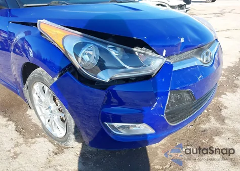 2013 Hyundai Veloster Base W/Black z USA, uszkodzony, nr VIN KMHTC6ADXDU102800